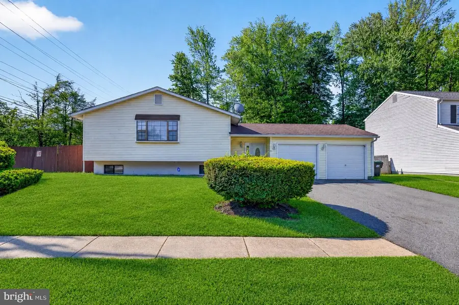 1 Broadleaf Dr, Newark, DE 19702 - #2