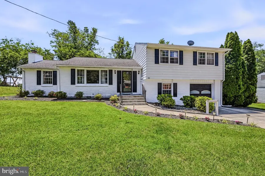 301 Country Club Dr, Newark, DE 19711 - #2