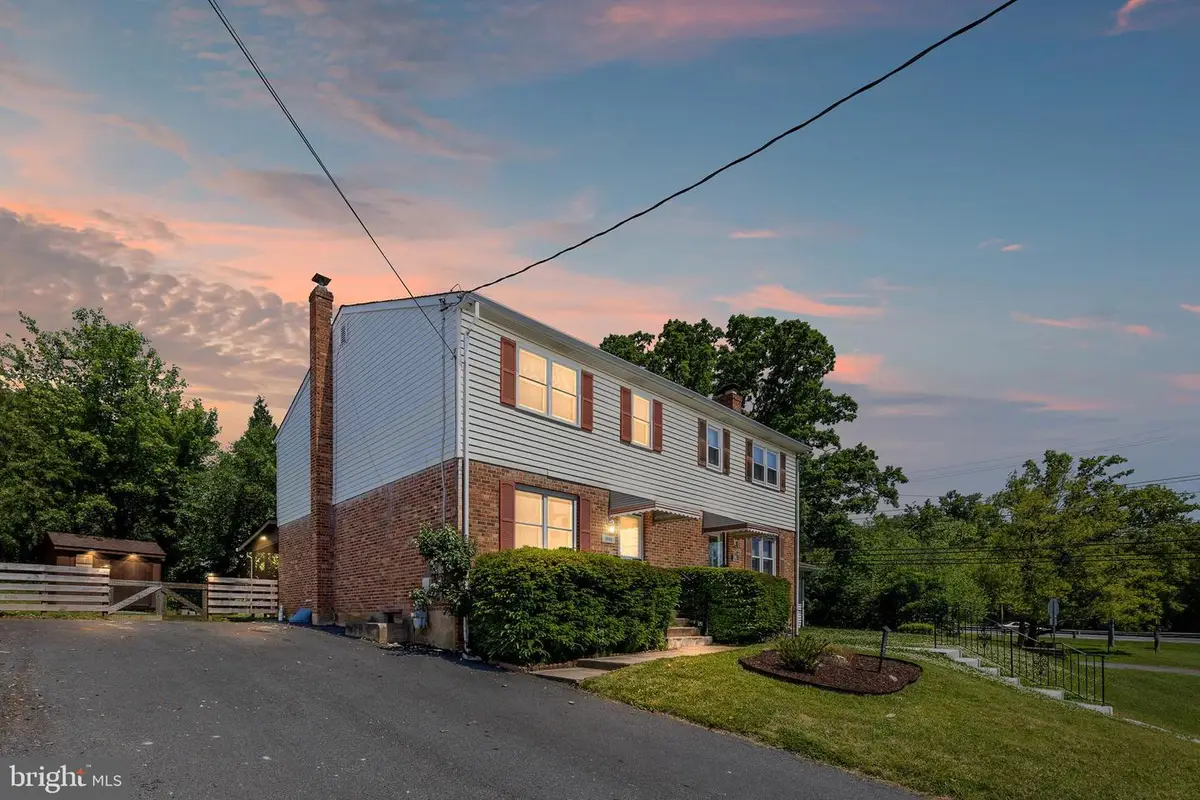 1040 Valley Rd, Hockessin, DE 19707 - #1