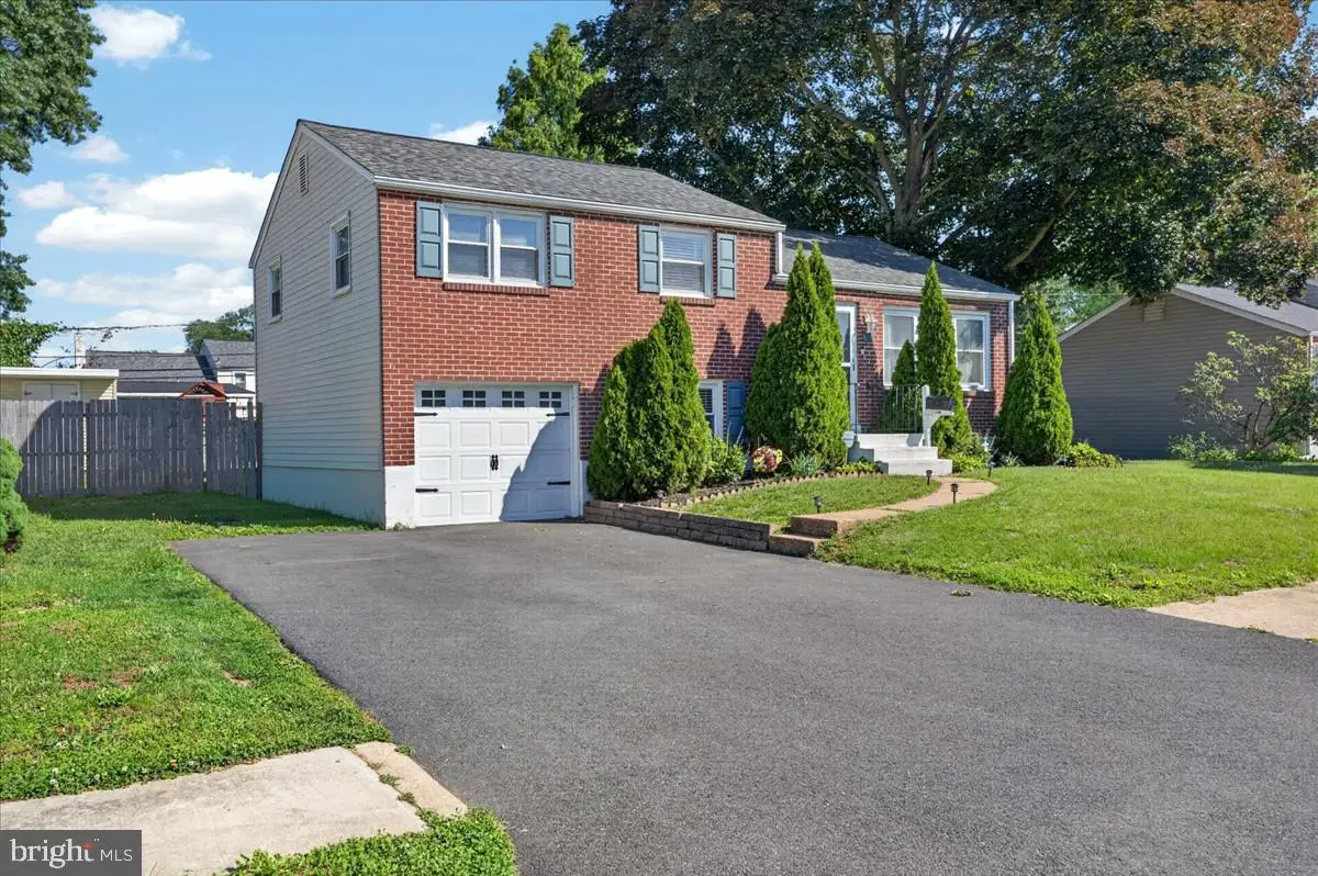 11 Whitehall Cir, Wilmington, DE 19808 - #1