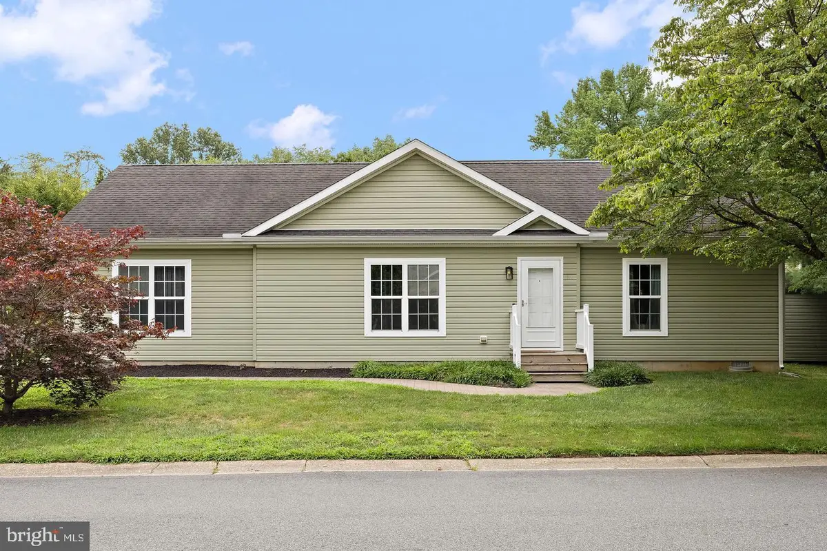 16 Barberry Ct, Newark, DE 19702 - #1