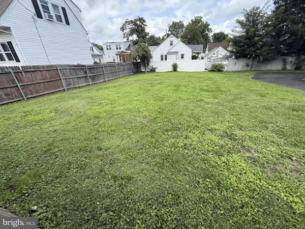 409 W Summit Ave, WILMINGTON, DE 19804
