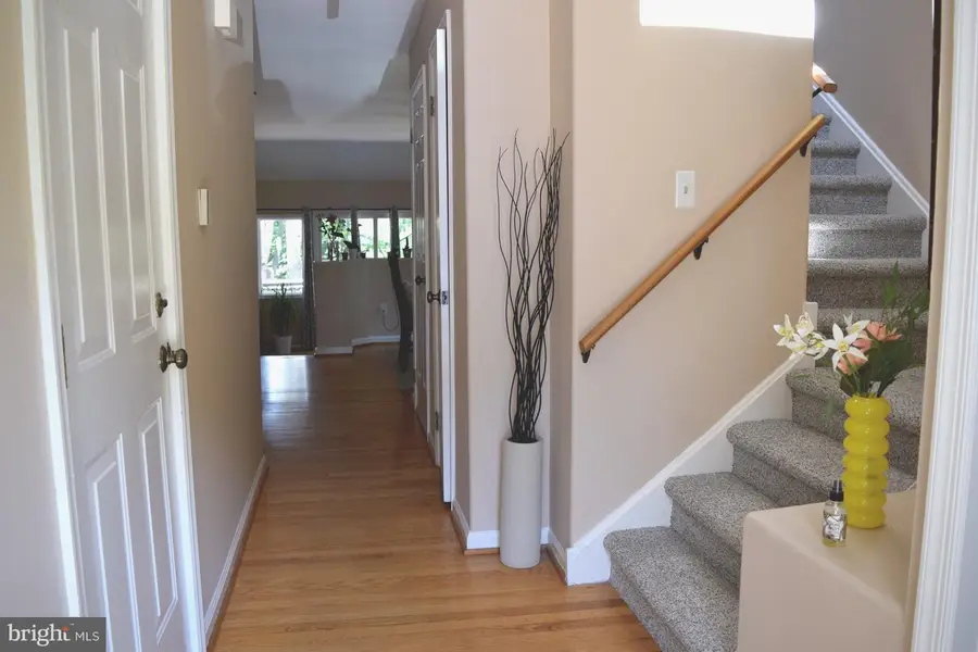 300 Pleasant Knoll Ct, Newark, DE 19711 - #2