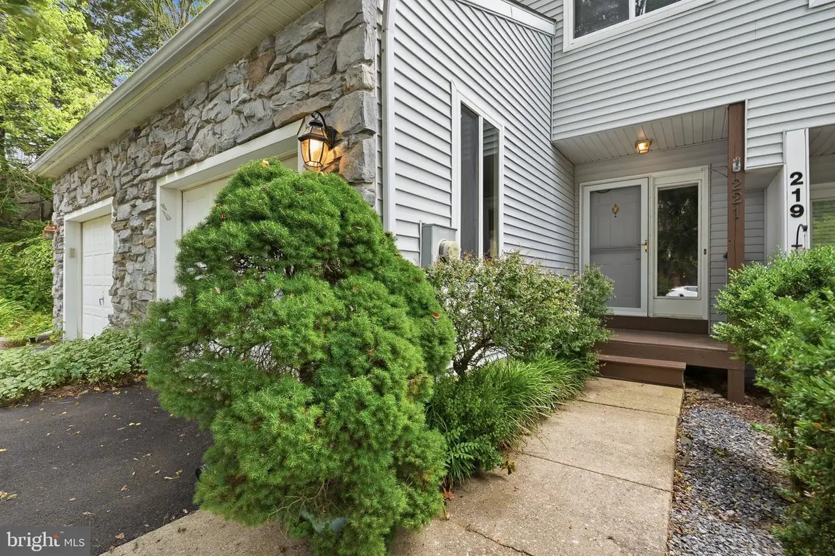 221 Johnce Rd, Newark, DE 19711 - #1