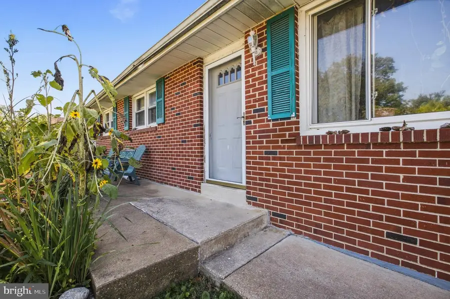 1221 Stinsford Rd, Newark, DE 19713 - #2