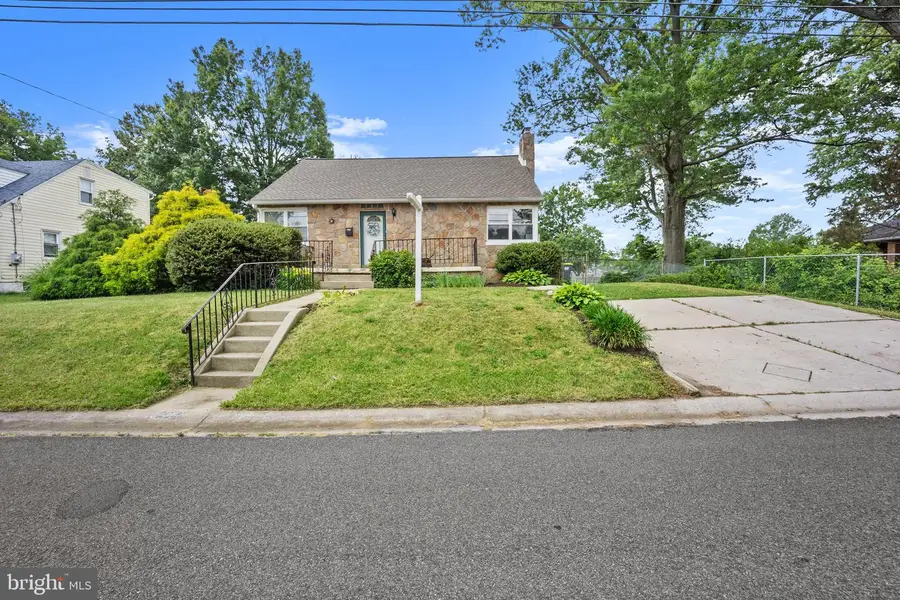209 Delaware Ave, Claymont, DE 19703 - #3