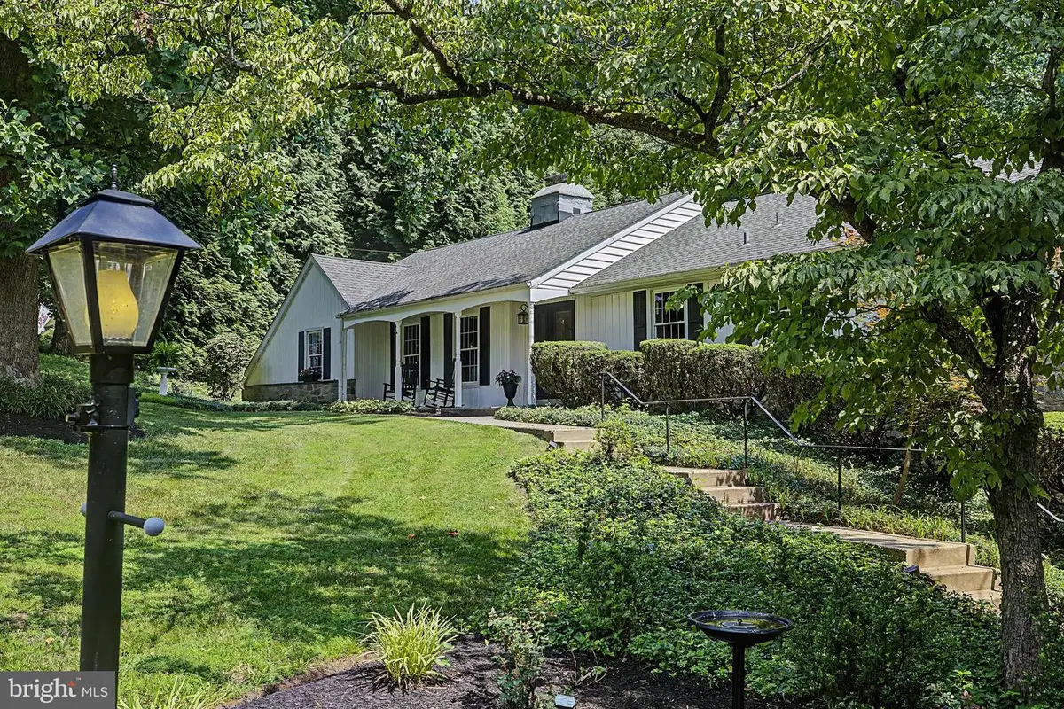 711 Ambleside Dr, Wilmington, DE 19808 - #1