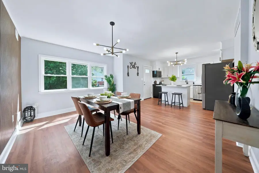113 W Van Buren Ave, New Castle, DE 19720 - #2