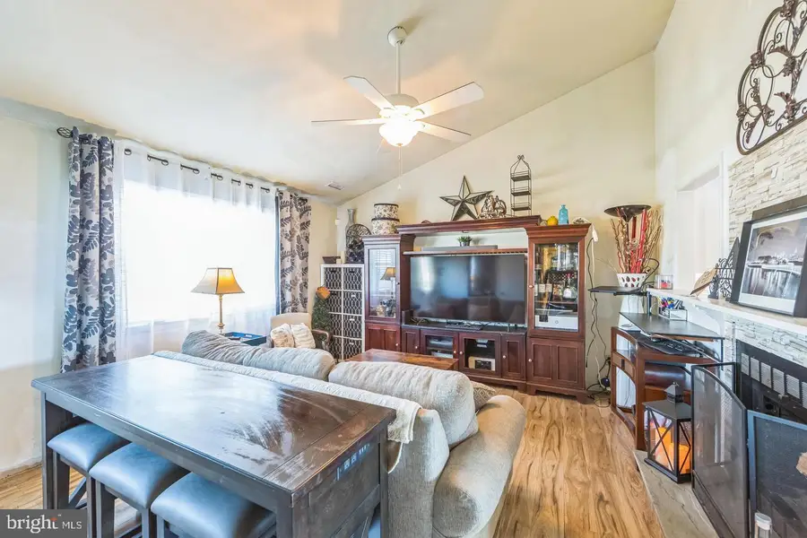 126 Medley Dr, Newark, DE 19713 - #3