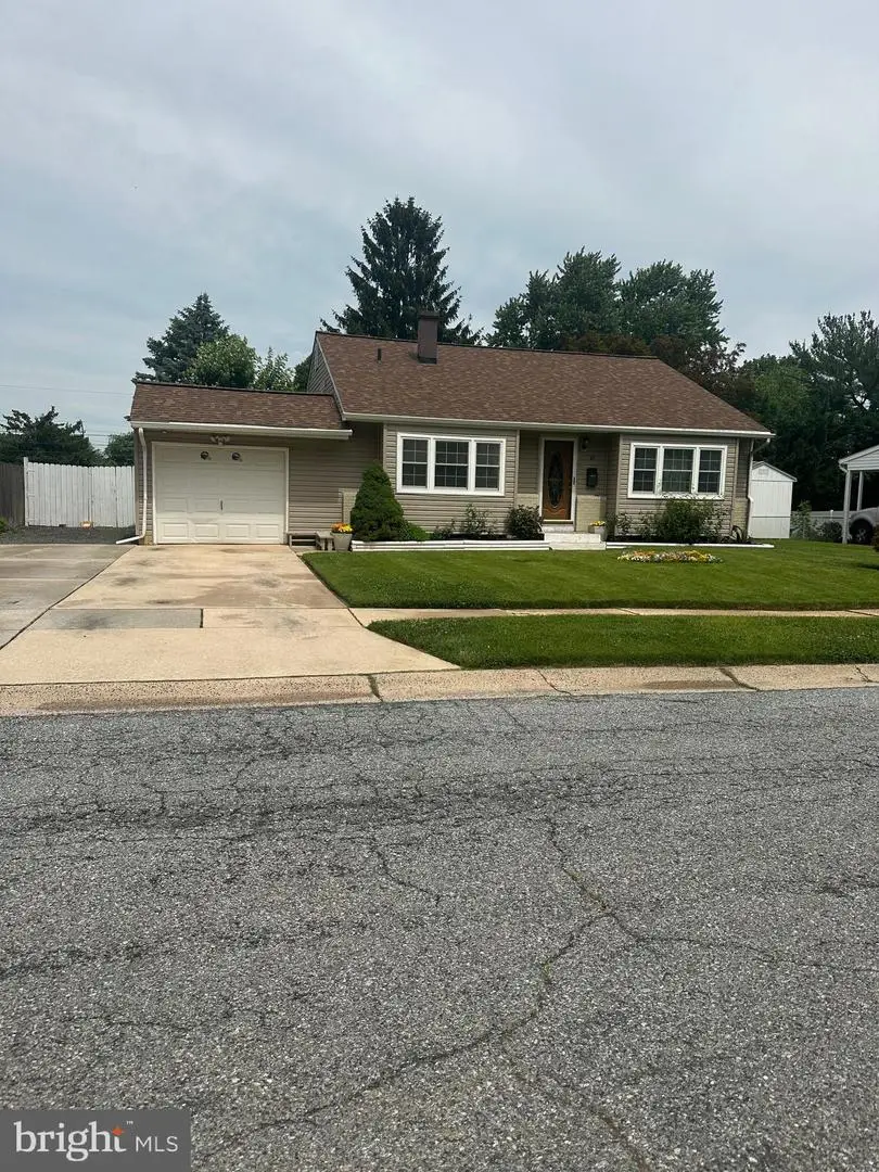 10 Garrett Rd, Newark, DE 19713 - #1