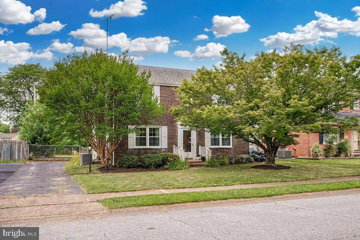 2202 Amhurst Rd, Wilmington, DE 19803 - #1