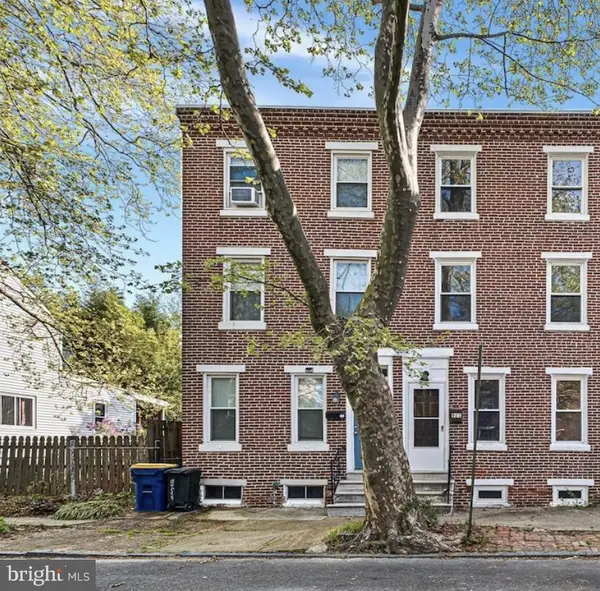 921 Gray St, HISTORIC NEW CASTLE, DE 19720