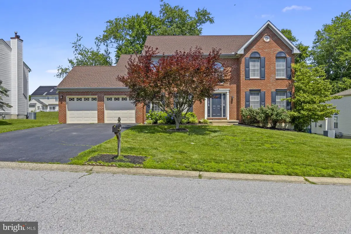 307 Blue Jay Dr, Hockessin, DE 19707 - #1