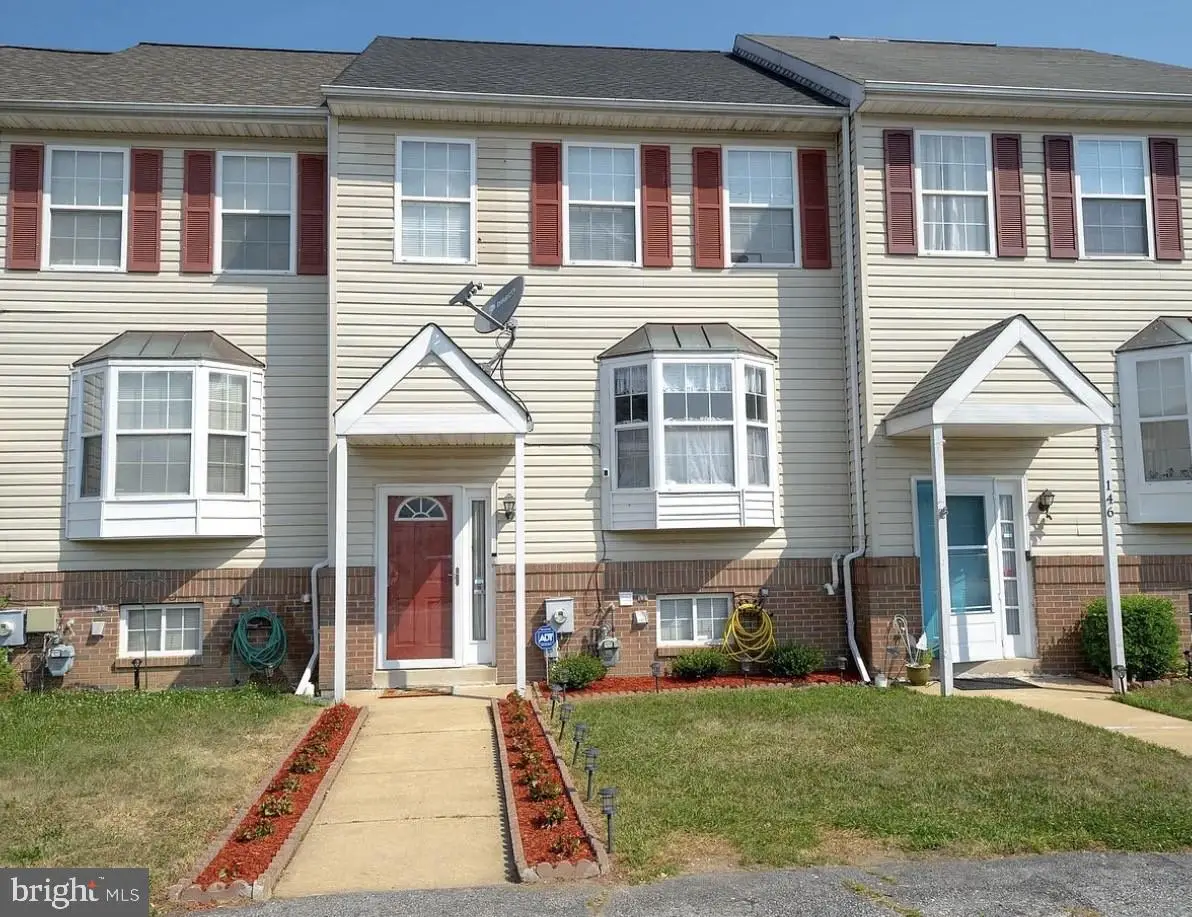 144 Hawk Dr, Newark, DE 19702 - #1
