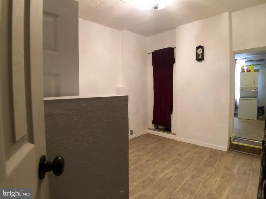 807 W 4th St, Wilmington, DE 19801 - #2