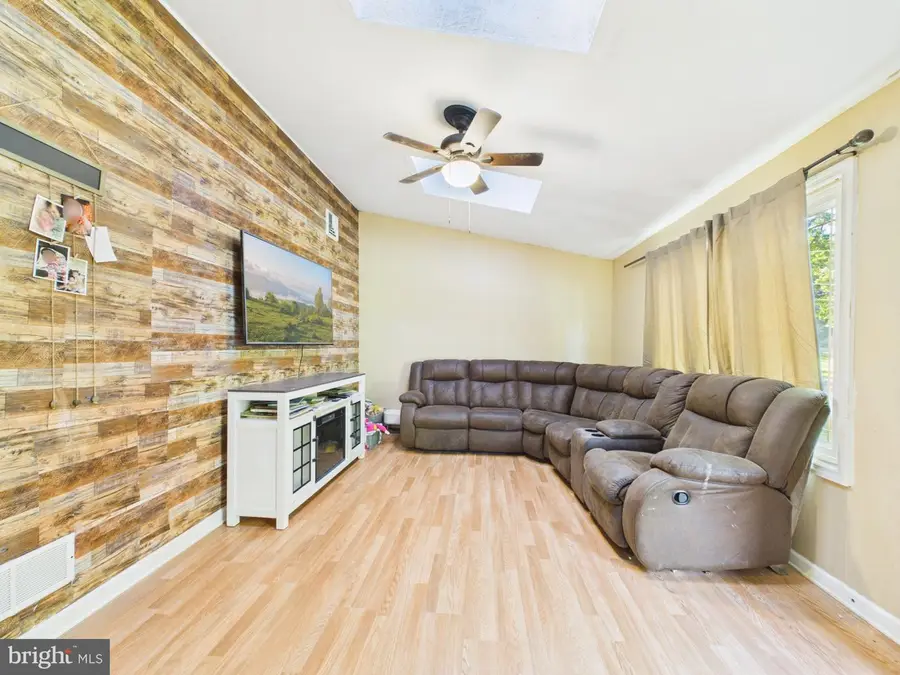13 Deer Run Dr, Newark, DE 19702 - #2