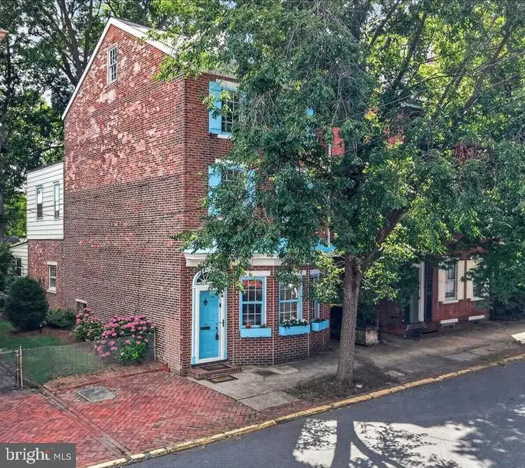 419 Delaware, New Castle, DE 19720 - #1