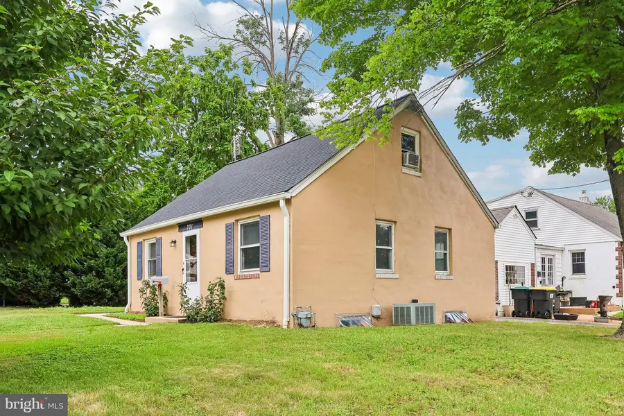 301 Decalb Ave, Wilmington, DE 19804 - #2