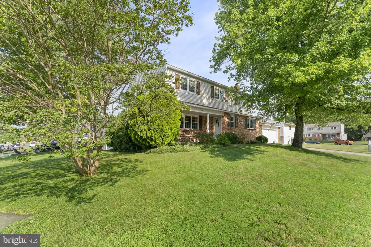 2 Martin Dr, Newark, DE 19713 - #1