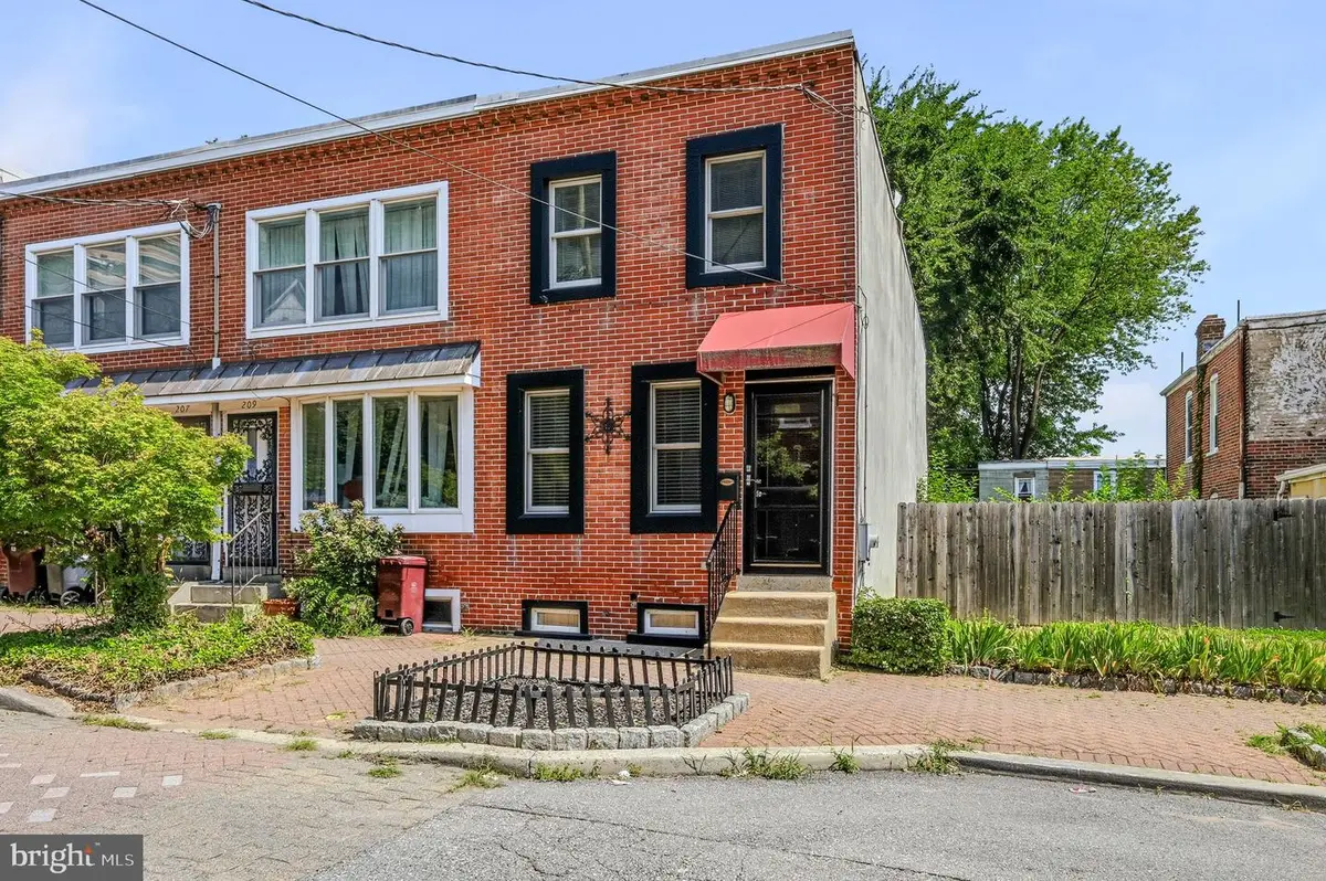 211 E 13th St, Wilmington, DE 19801 - #1