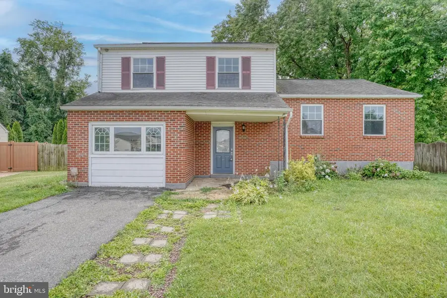 8 Yorktown Rd, New Castle, DE 19720 - #2