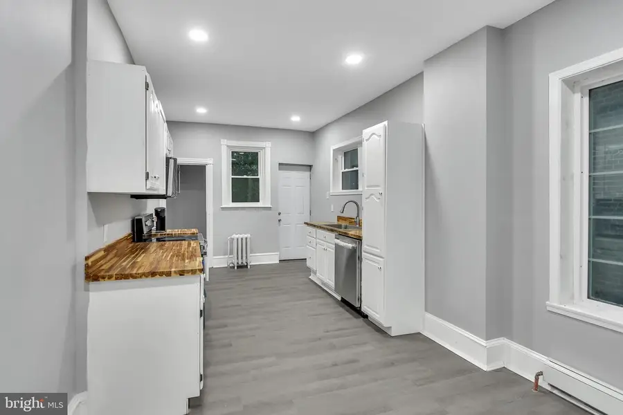 1526 W 4th St, Wilmington, DE 19805 - #2