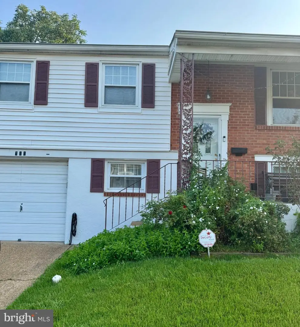 711 Appletree Ct, Claymont, DE 19703 - #1