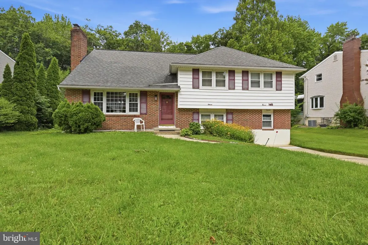 11 Sturbridge Dr, Wilmington, DE 19810 - #1