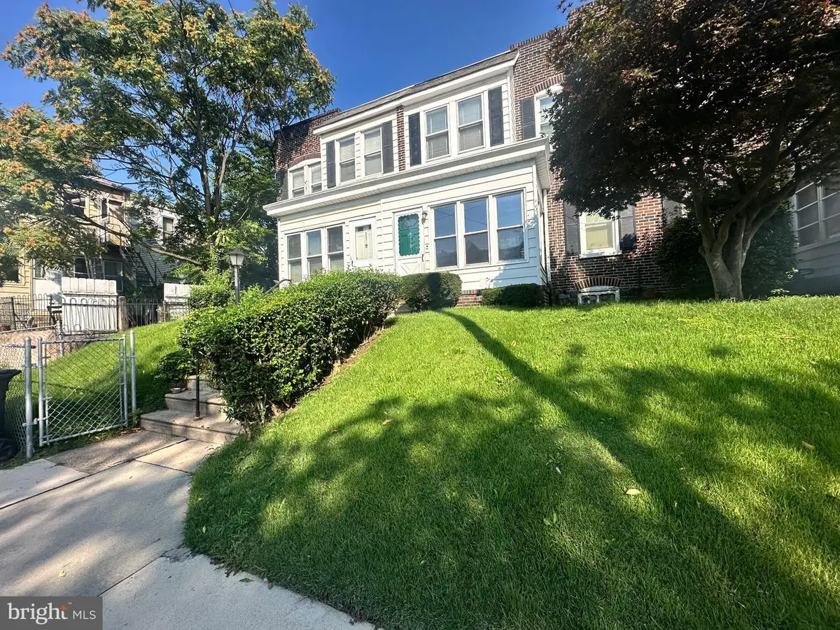 2203 N Spruce St, Wilmington, DE 19802 - #1
