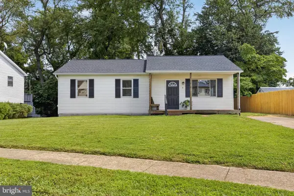 5 Dorsey Ln, BEAR, DE 19701
