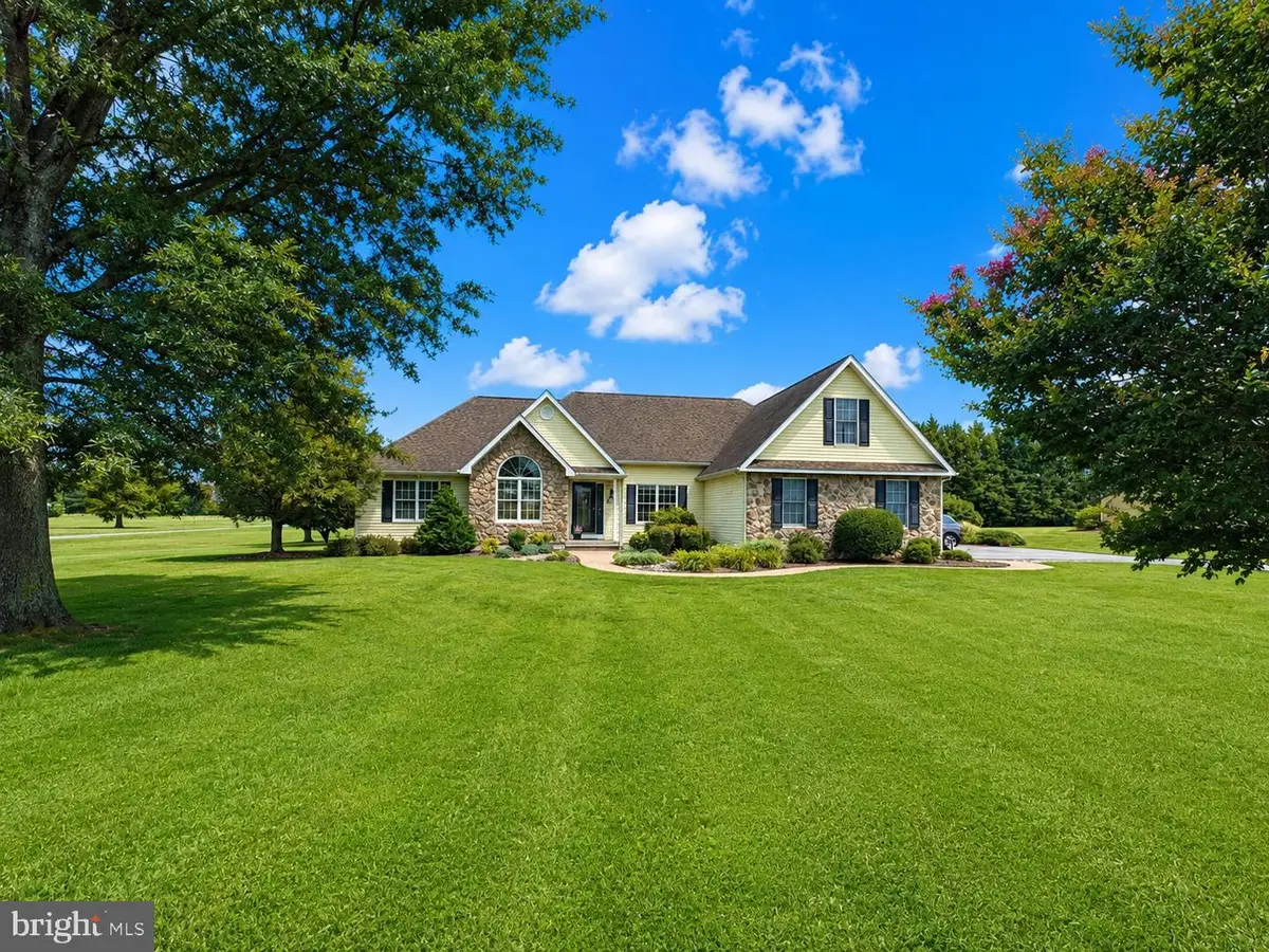 261 Wiggins Mill Rd, Townsend, DE 19734 - #1