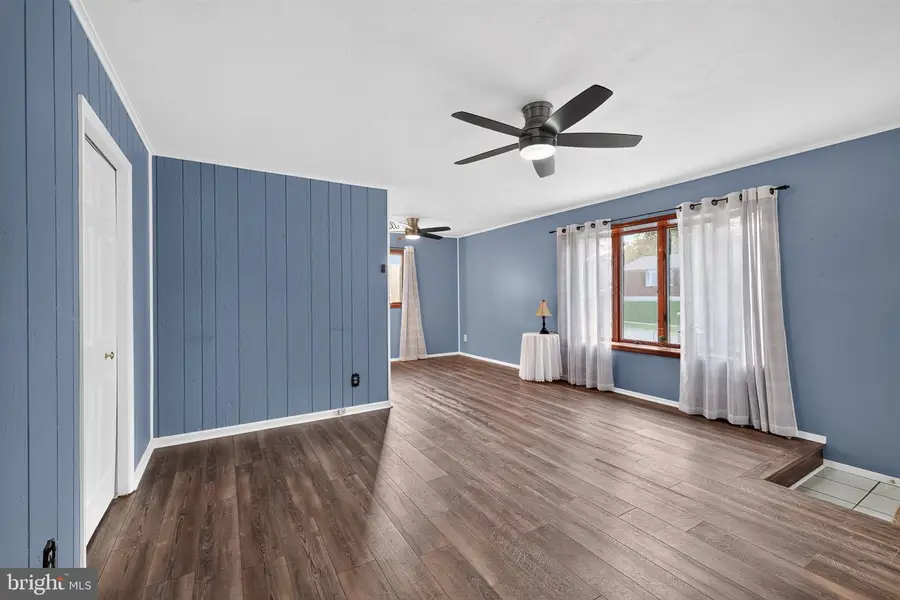 153 W Edinburgh Dr, New Castle, DE 19720 - #3