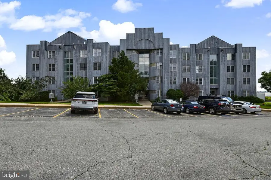 5215 Le Parc Dr #6, Wilmington, DE 19809 - #2