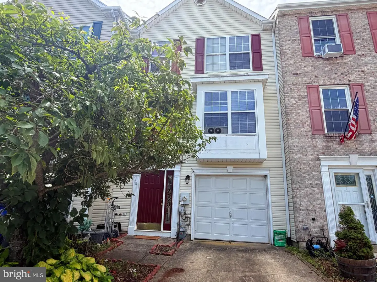 178 Versailles Ct, Newark, DE 19702 - #1