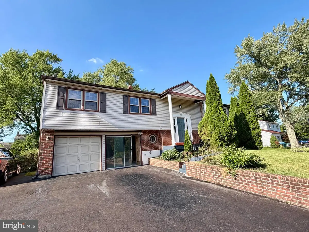 3303 Silverside Rd, Wilmington, DE 19810 - #1