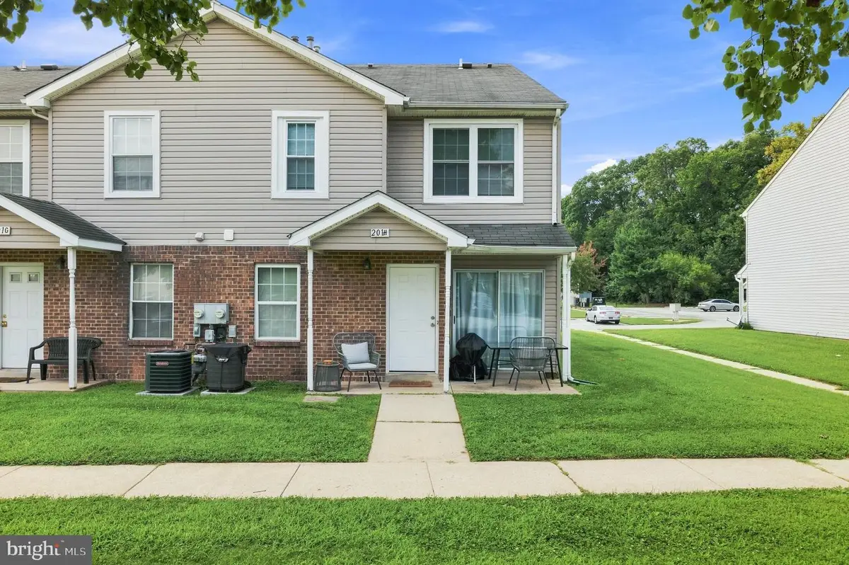 201 Highland Blvd #h, New Castle, DE 19720 - #1