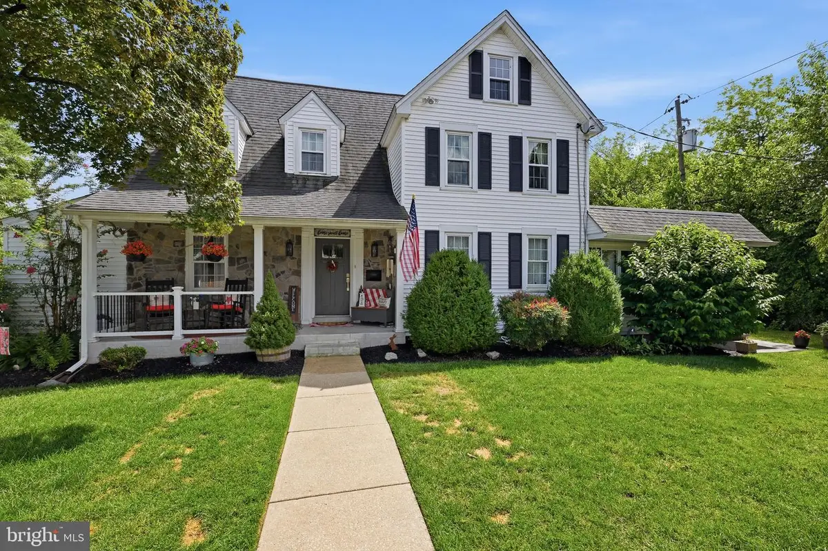 2432 W Parris Dr, Wilmington, DE 19808 - #1
