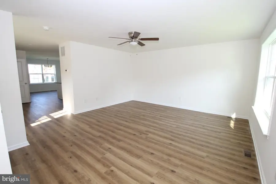 3 Buttonwood Ave, New Castle, DE 19720 - #2