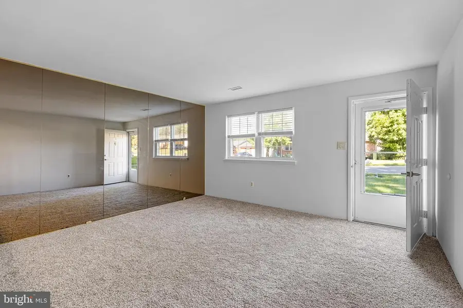 8 Mozart Way, Newark, DE 19702 - #3