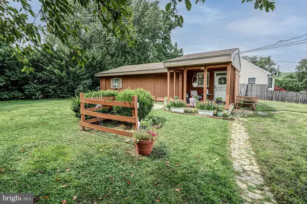 19 Altoona Ave, NEW CASTLE, DE 19720