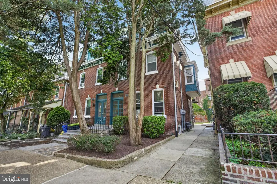 1020 W 8th St, Wilmington, DE 19806 - #2
