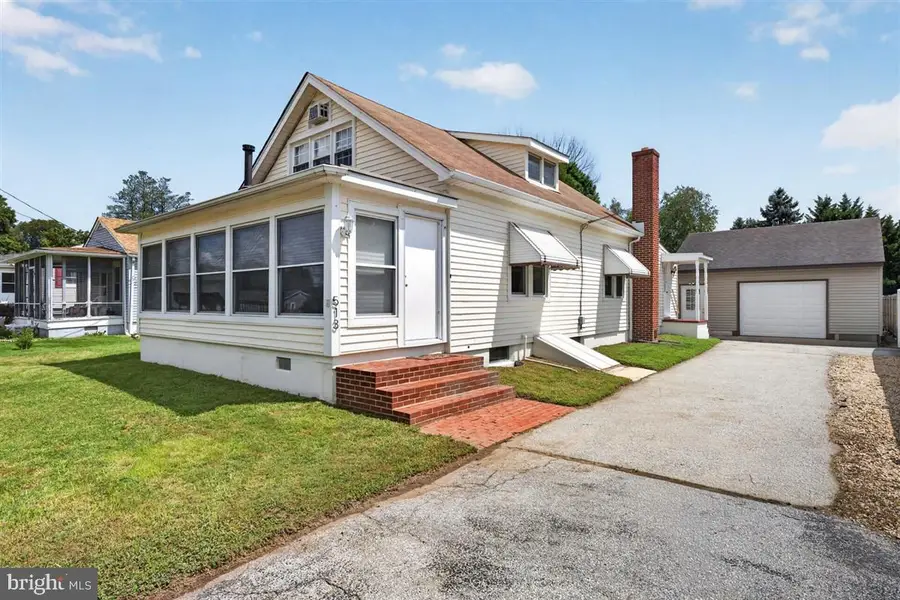 513 Clinton St, Delaware City, DE 19706 - #2