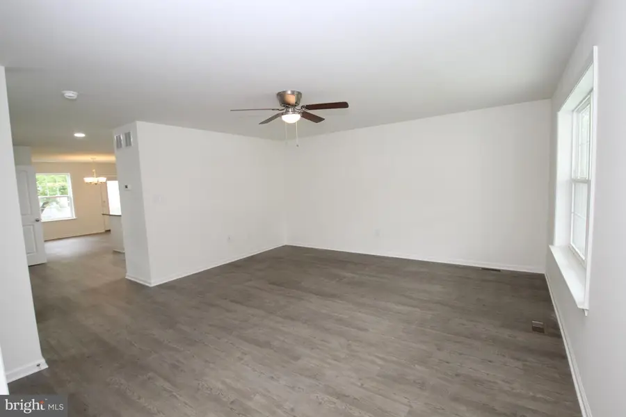 5 Buttonwood Ave, New Castle, DE 19702 - #2