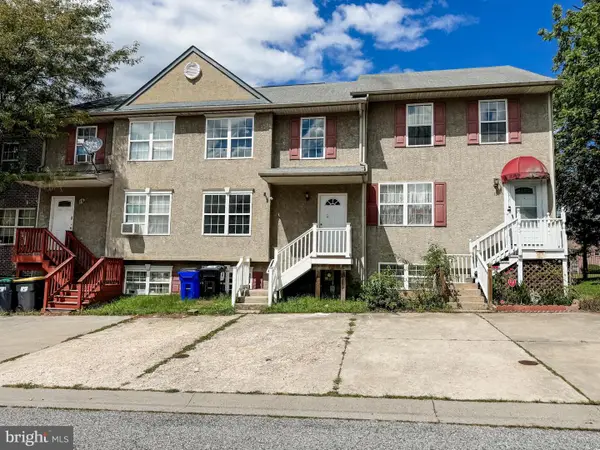 13 Freedom Ct, NEW CASTLE, DE 19720
