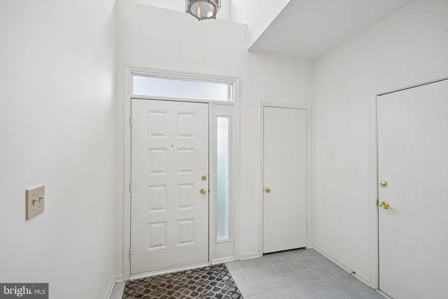 8 Orourke Ct, Newark, DE 19702 - #2