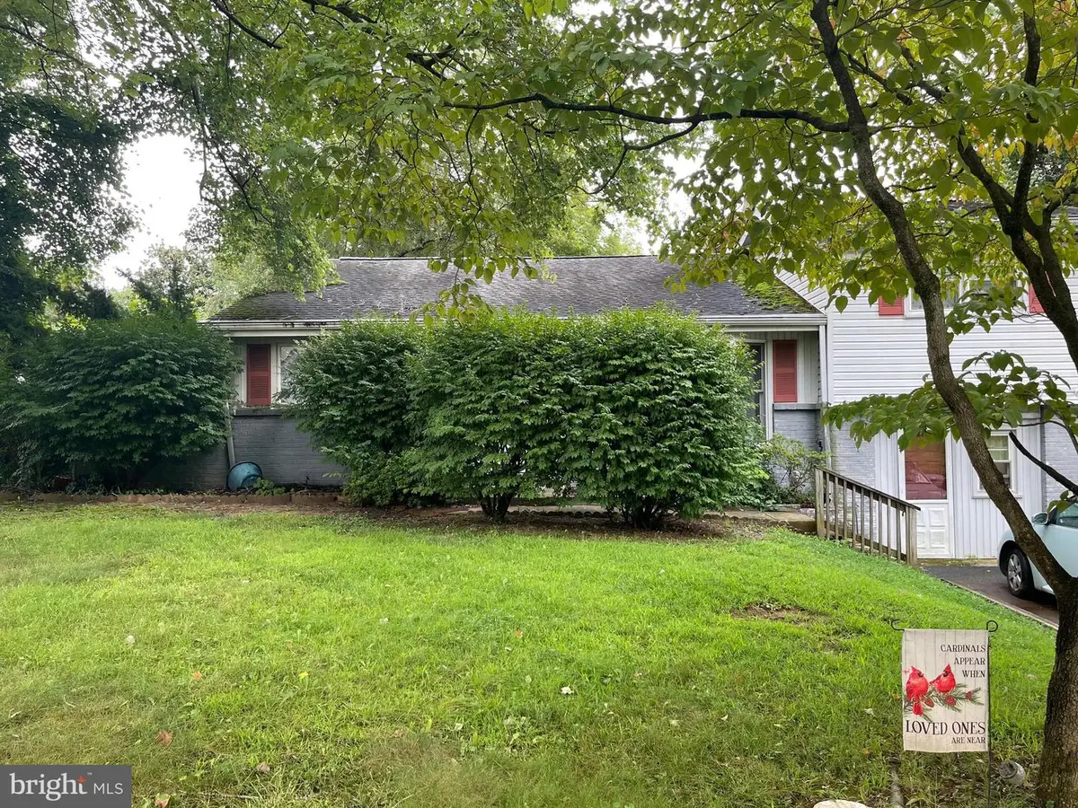214 Wordsworth Dr, Wilmington, DE 19808 - #1