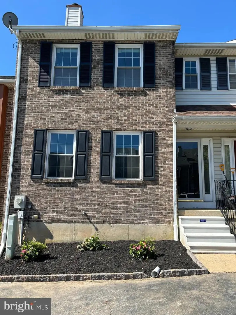921 8th St, Newark, DE 19711 - #1