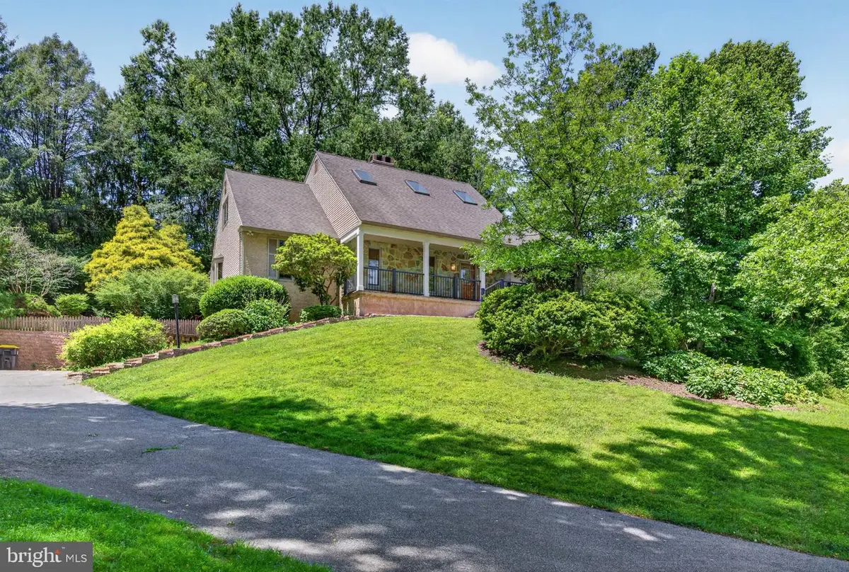 427 Upper Pike Creek Rd, Newark, DE 19711 - #1
