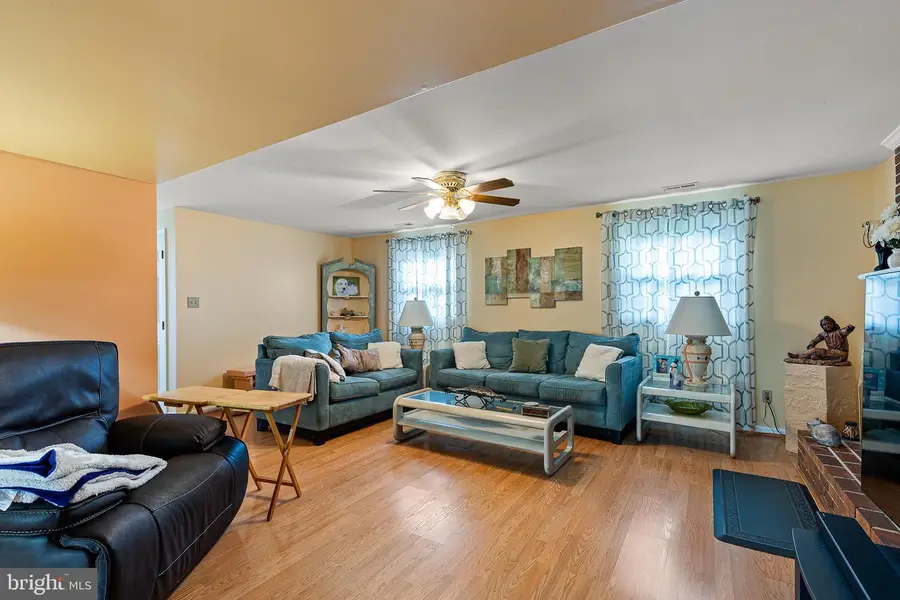 913 Sugar Pine Dr, Bear, DE 19701 - #2