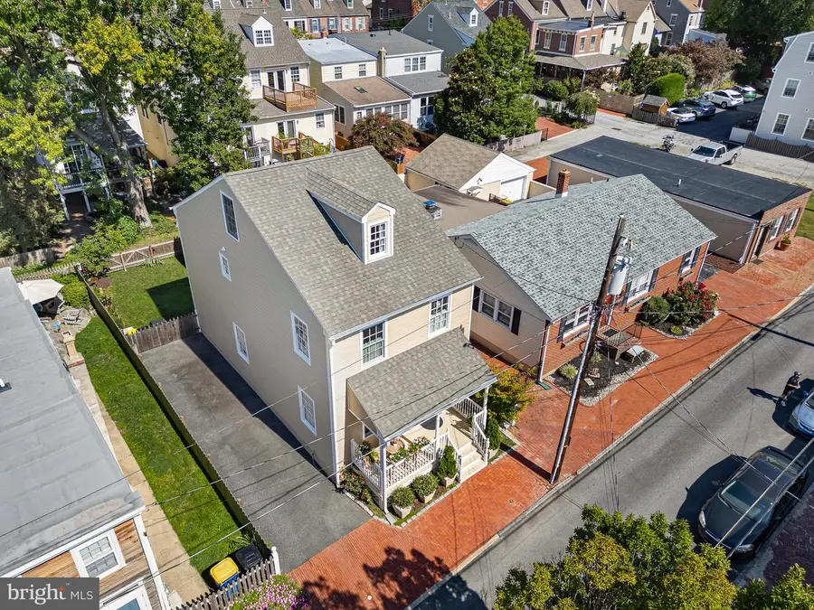 46 W 3rd St, New Castle, DE 19720 - #2